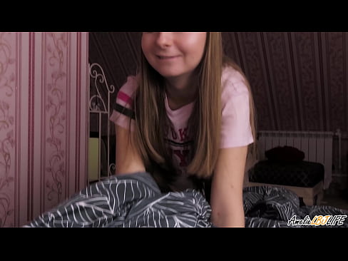 ❤️ UBlondie Ufunxa ubunzulu be-BFF yakhe kwaye Ufumana iCum emlonyeni wakhe kwi-xh.nudexxx.ru ☑